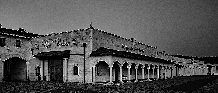 Exterior Bodegas Hermanos Pérez Páscuas